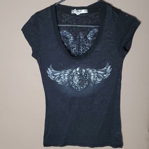 Women's skull shirt